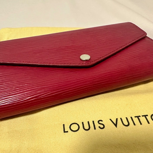 Louis Vuitton Sarah Epi Wallet - Picture 5 of 7